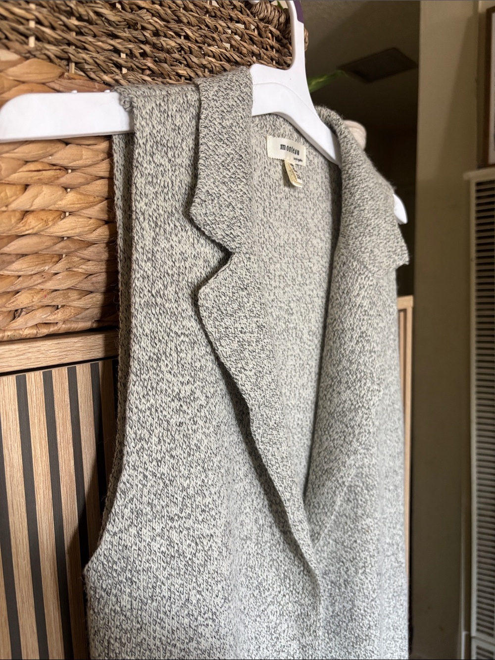Monteau Heather Gray Sleeveless Knit Vestigan - Picture 4 of 4